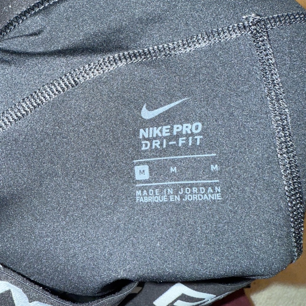 Nike Black Active Leggings - Picture 3 of 3